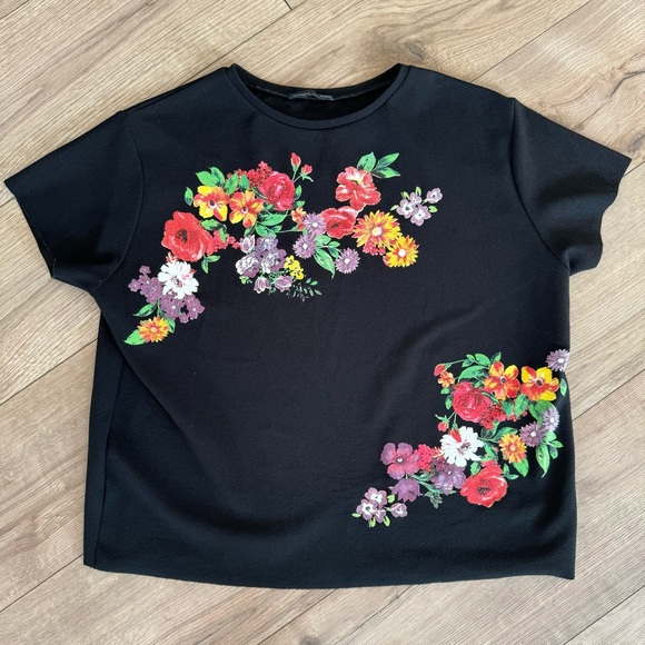 Zara Tops - 3 FOR $18 SALE Zara Floral Crop Blouse Medium